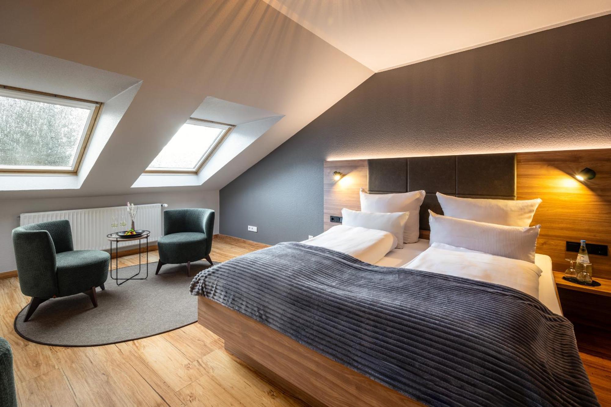 Uferdeck - Boutique Hotel トラーベン・トラールバッハ エクステリア 写真