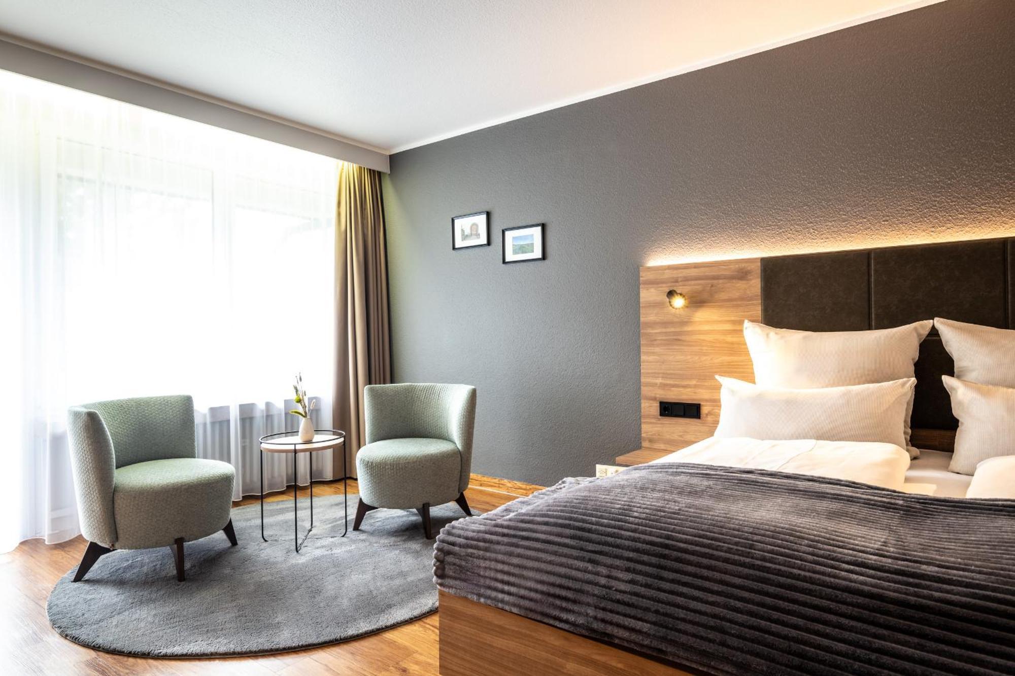 Uferdeck - Boutique Hotel トラーベン・トラールバッハ エクステリア 写真