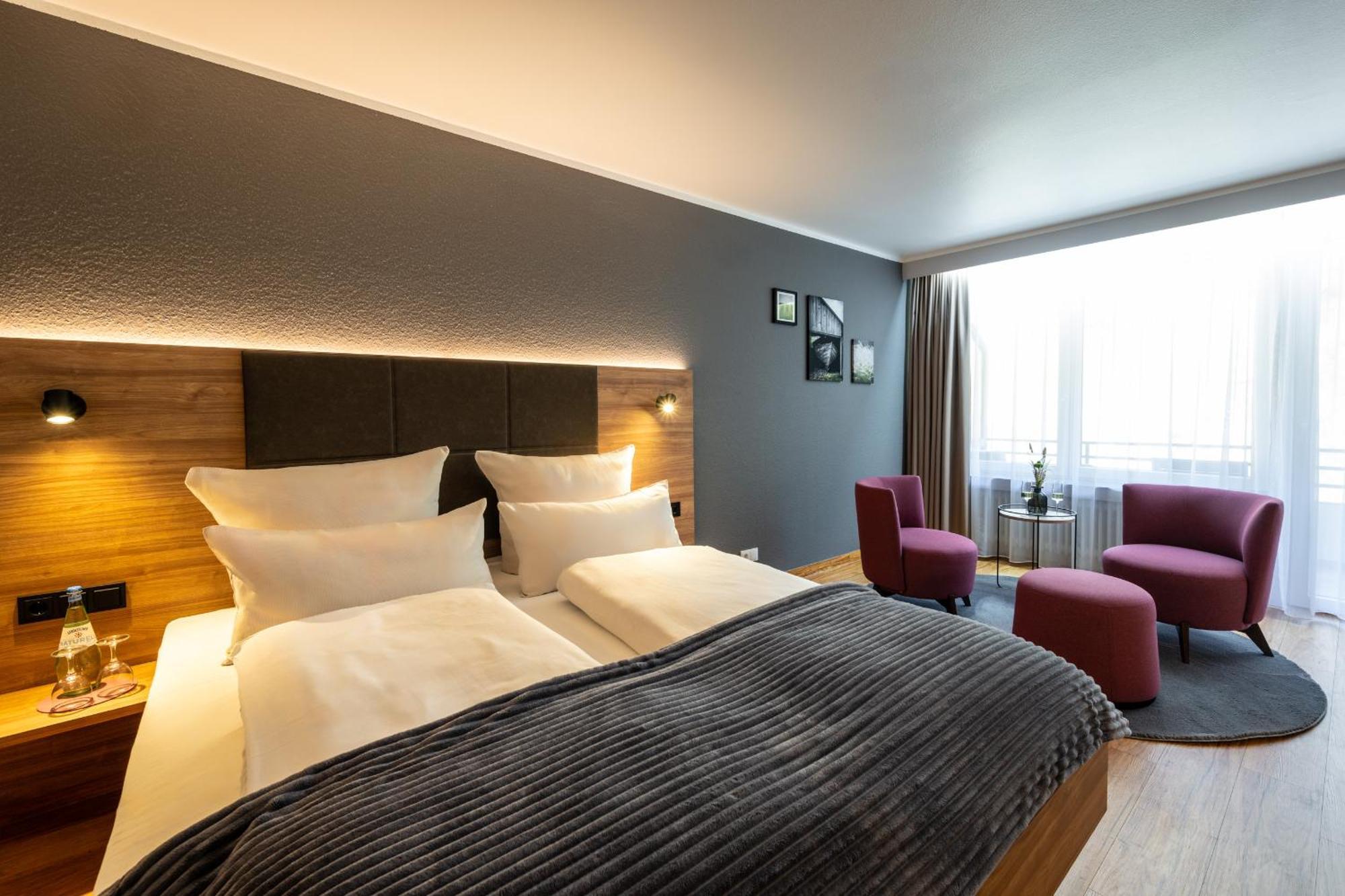 Uferdeck - Boutique Hotel トラーベン・トラールバッハ エクステリア 写真