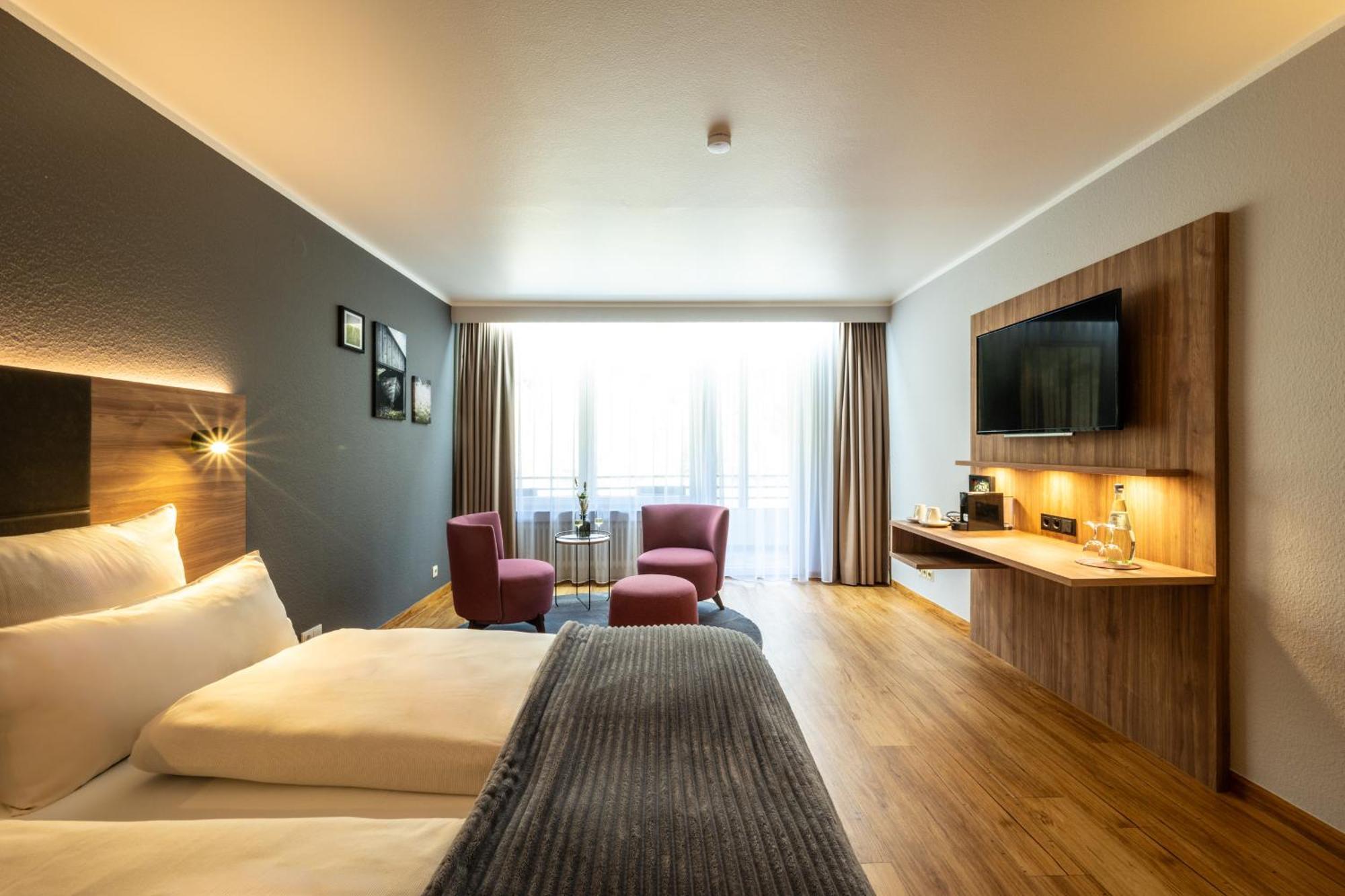 Uferdeck - Boutique Hotel トラーベン・トラールバッハ エクステリア 写真