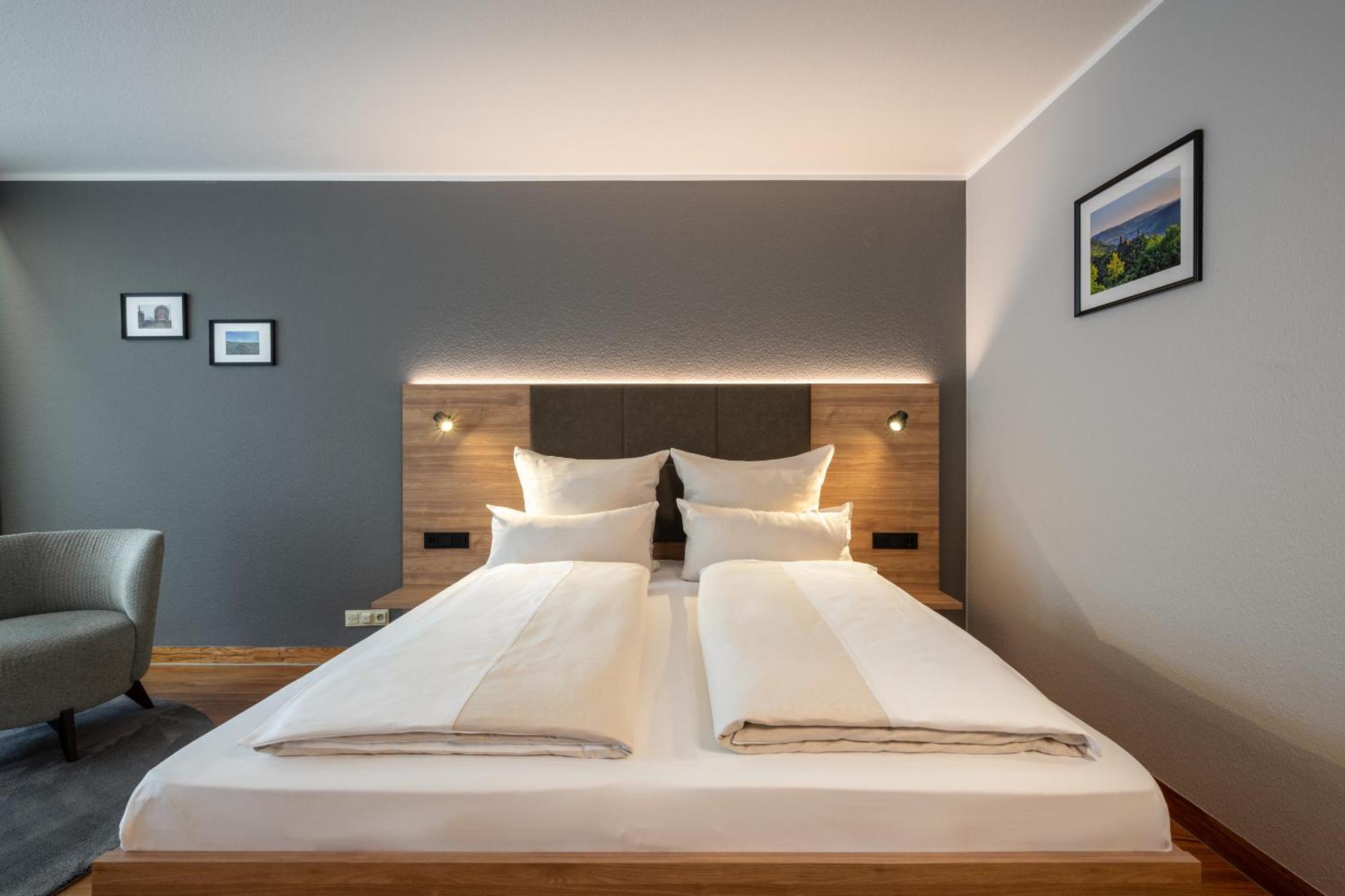 Uferdeck - Boutique Hotel トラーベン・トラールバッハ エクステリア 写真