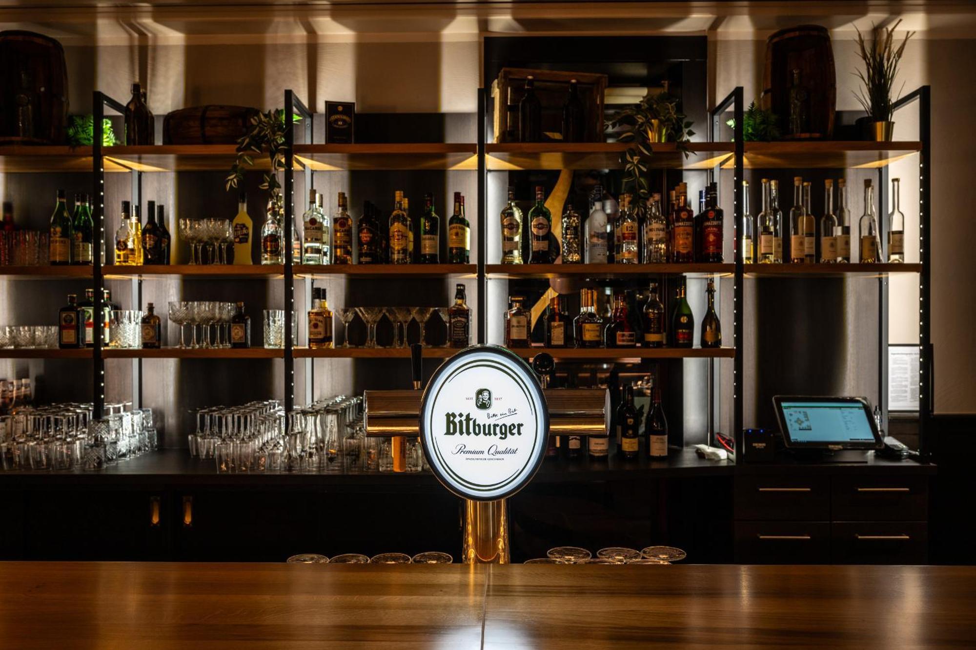 Uferdeck - Boutique Hotel トラーベン・トラールバッハ エクステリア 写真